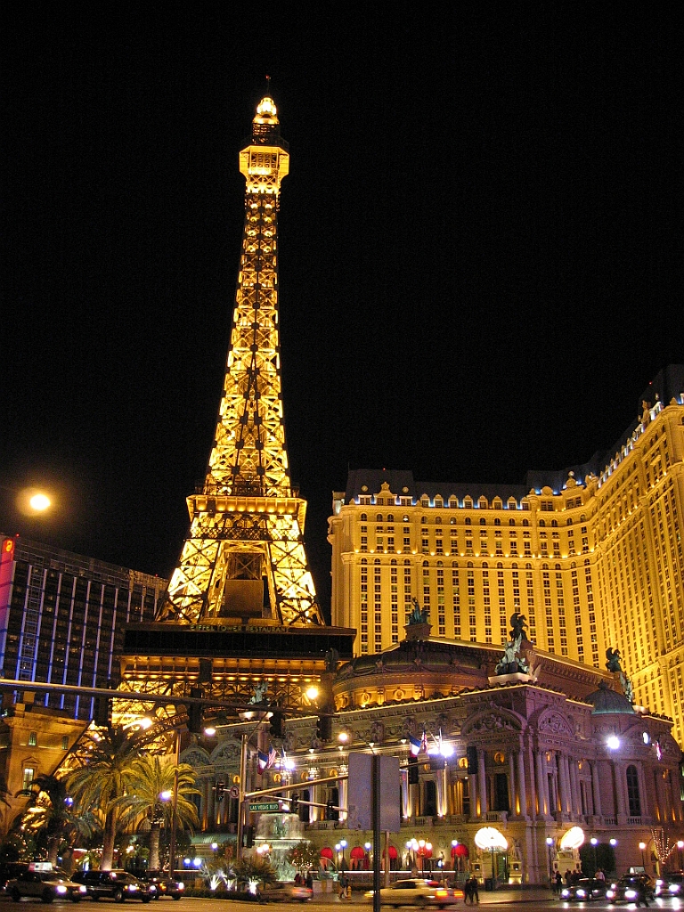 250 Las Vegas - Paris.jpg